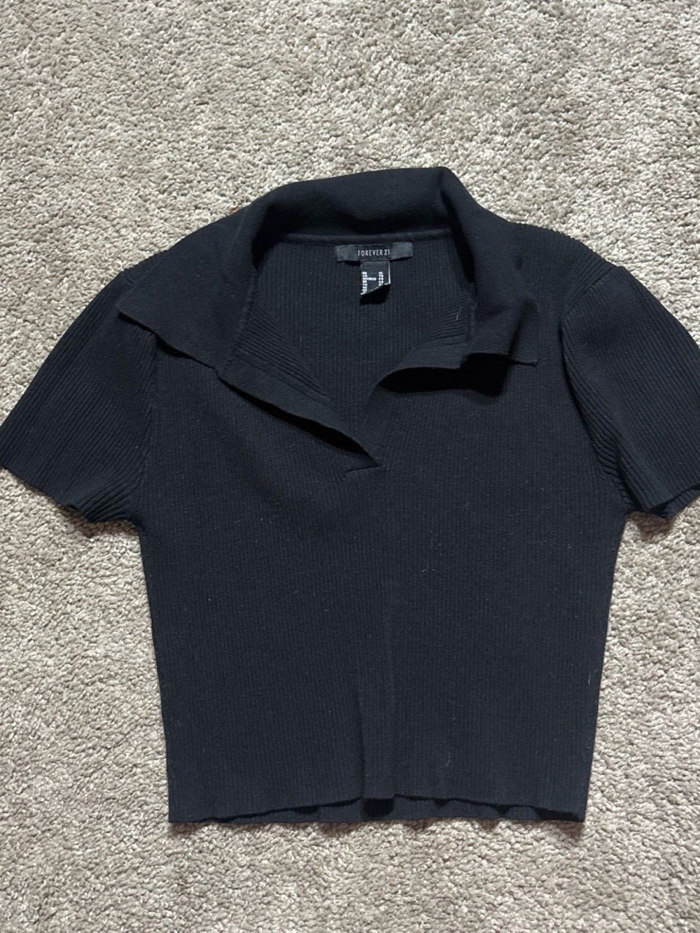 Forever 21 Black Short-Sleeve Ribbed Polo Crop